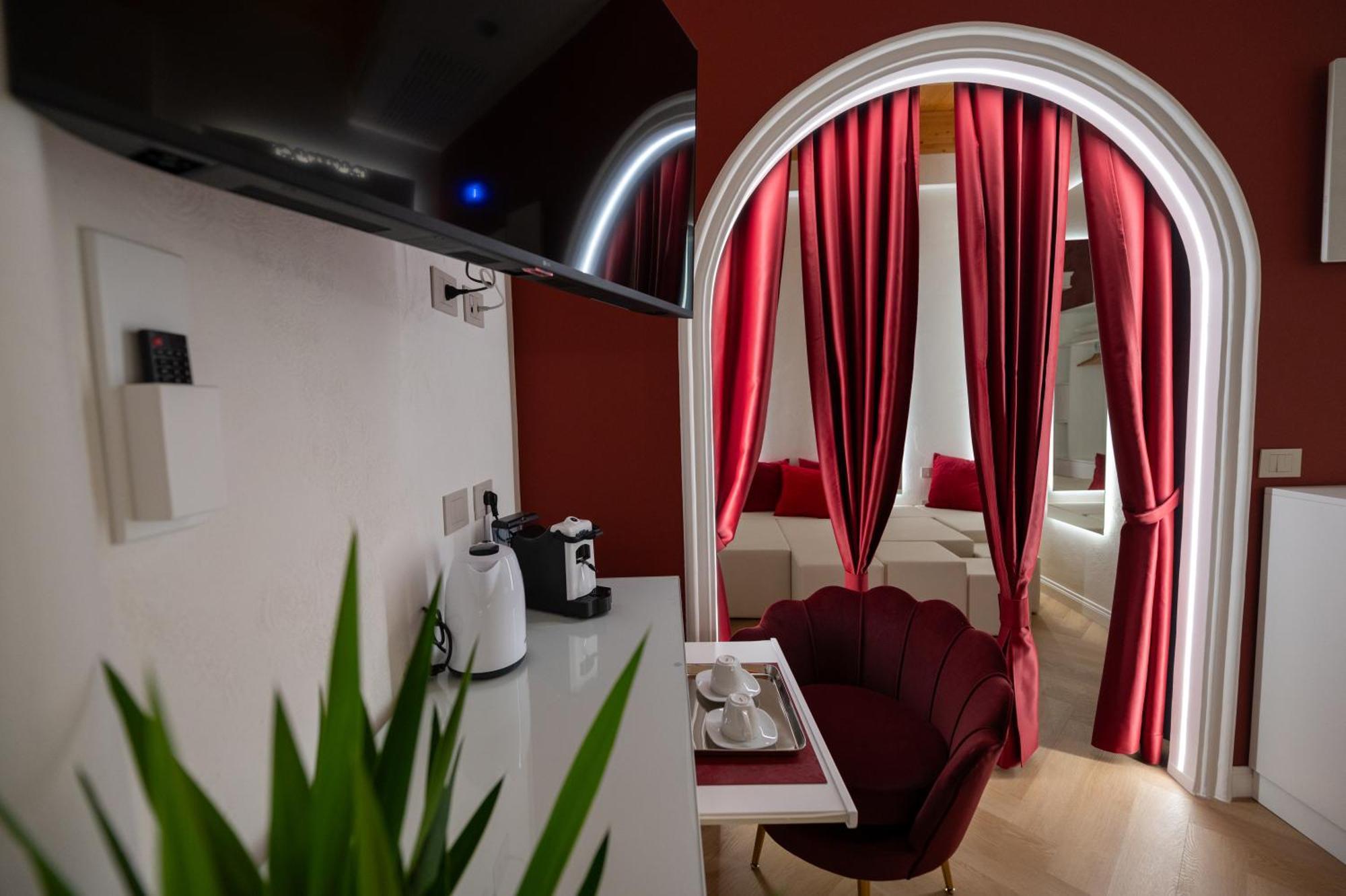 La Divina - Free Parking - Bed & Breakfast Тропеа Екстериор снимка
