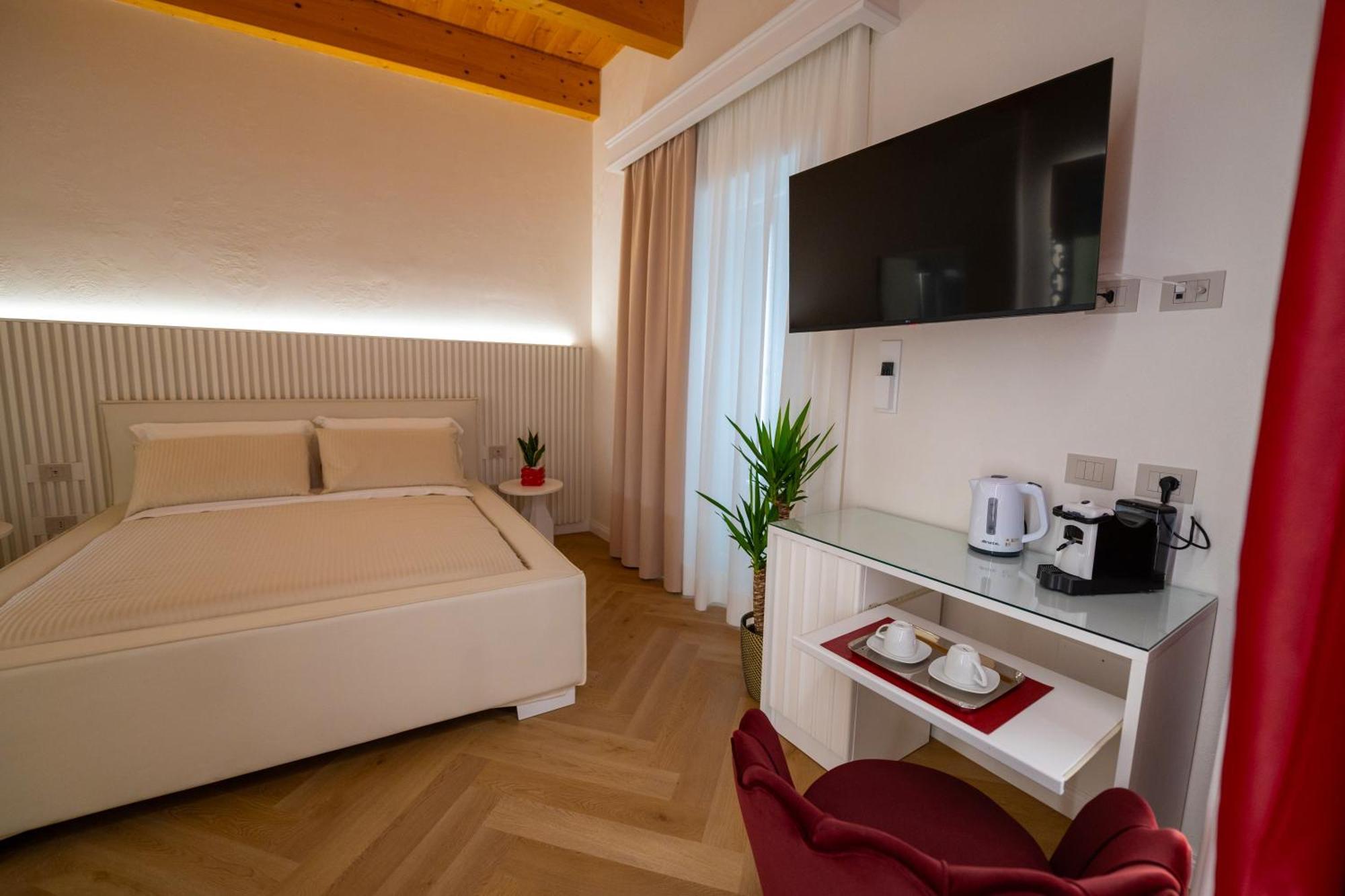 La Divina - Free Parking - Bed & Breakfast Тропеа Екстериор снимка
