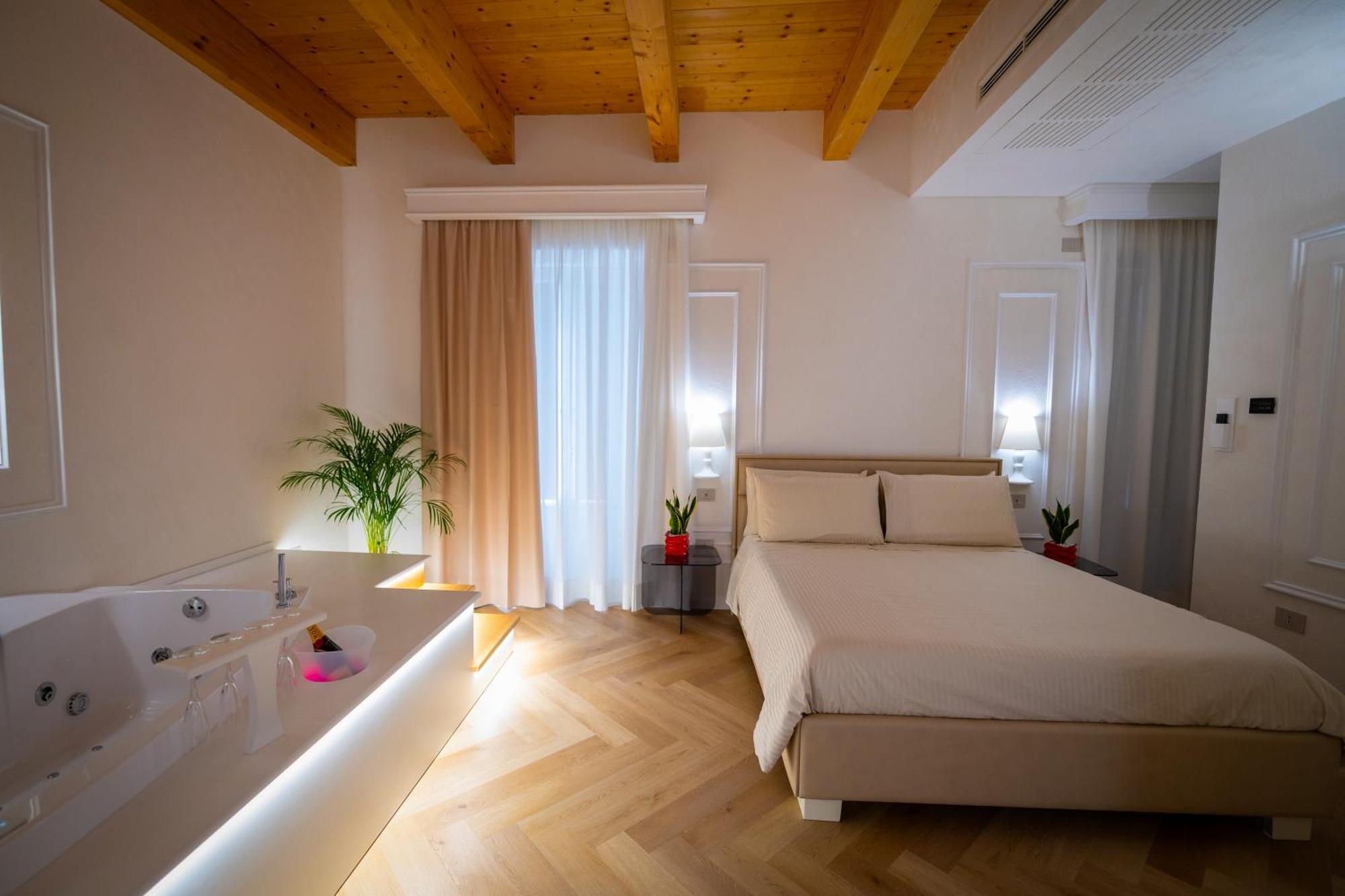 La Divina - Free Parking - Bed & Breakfast Тропеа Екстериор снимка