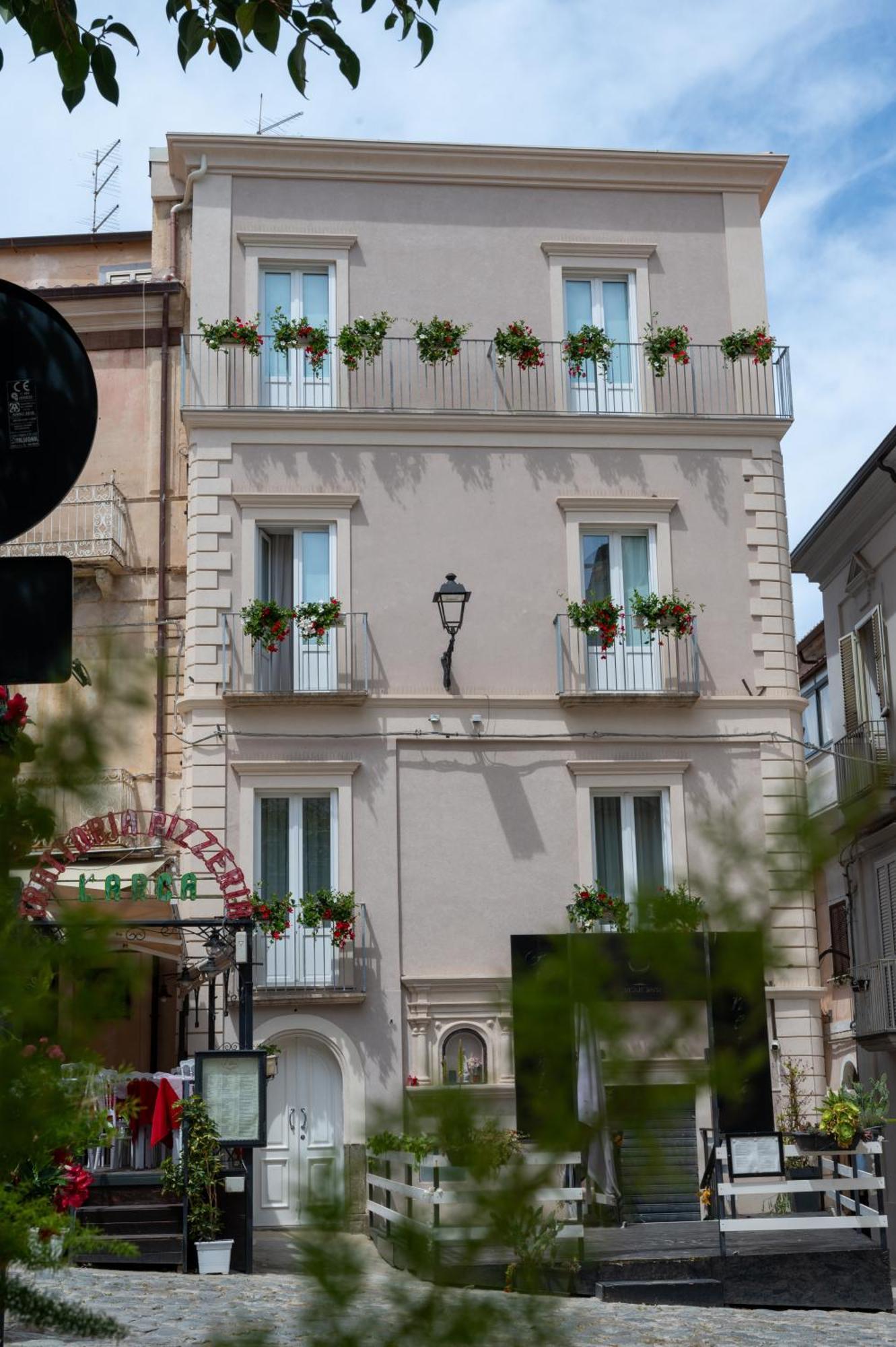 La Divina - Free Parking - Bed & Breakfast Тропеа Екстериор снимка